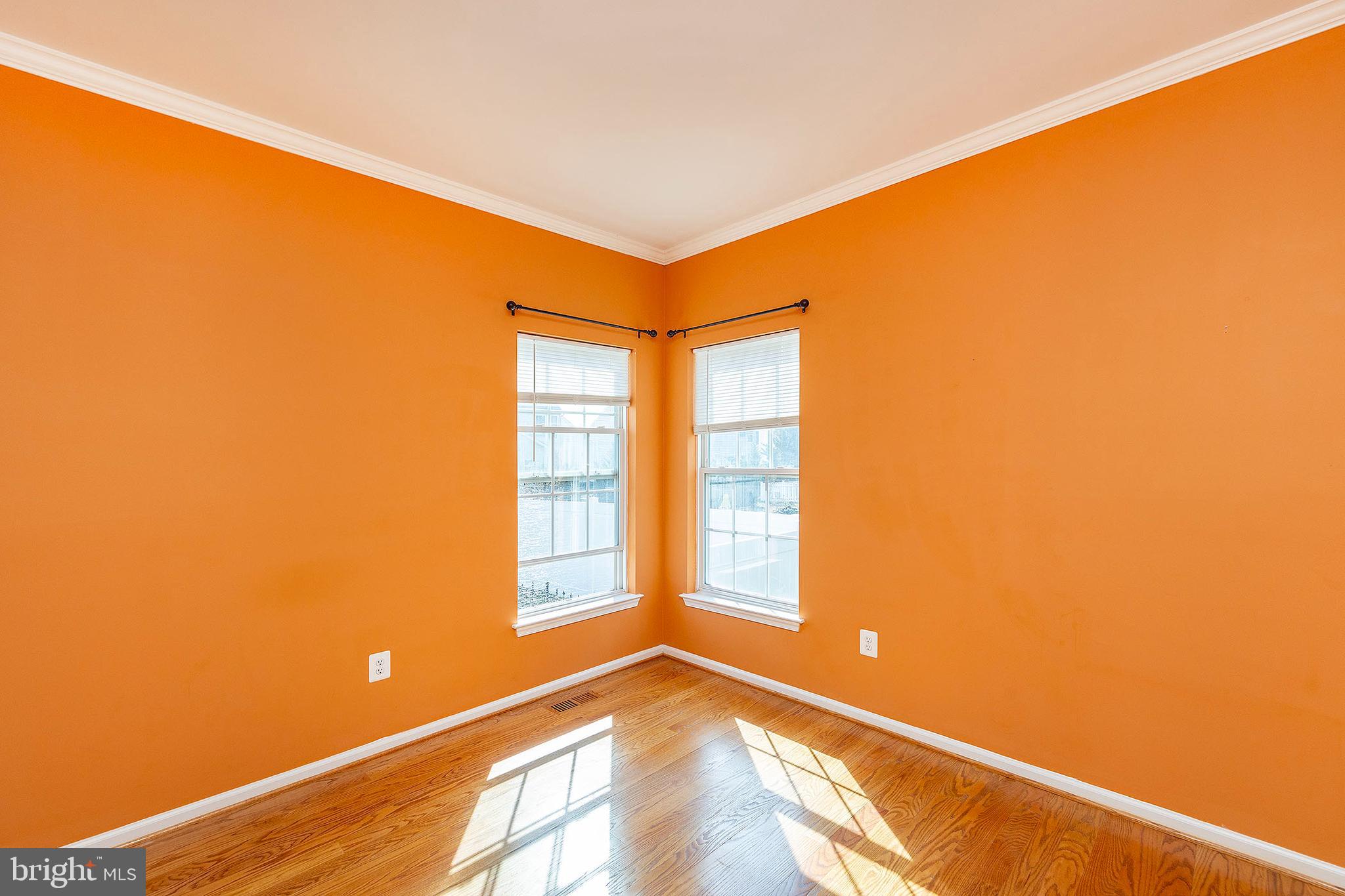 THE VILLAGE OF WASHINGTON TRAIL WEST - Residential