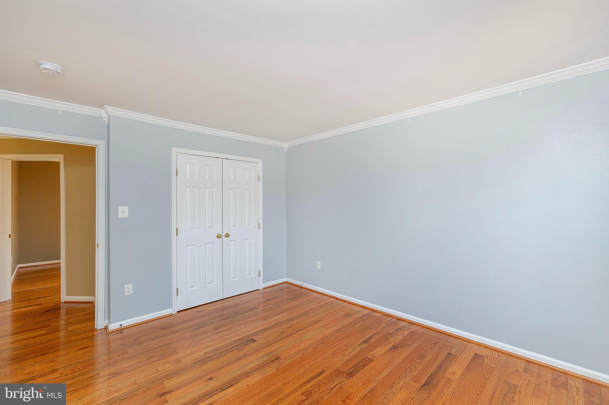 THE VILLAGE OF WASHINGTON TRAIL WEST - Residential