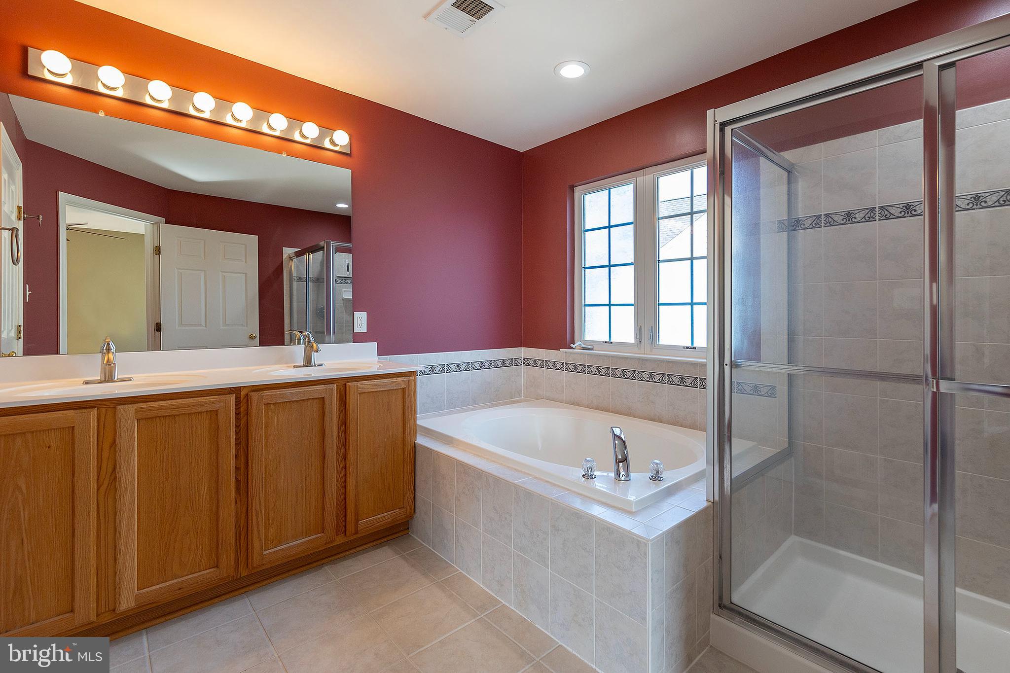 THE VILLAGE OF WASHINGTON TRAIL WEST - Residential