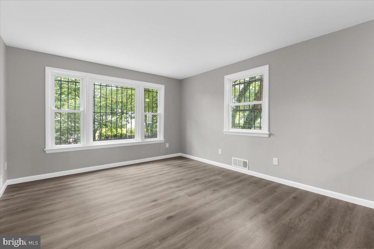 MORELAND GARDENS - Residential