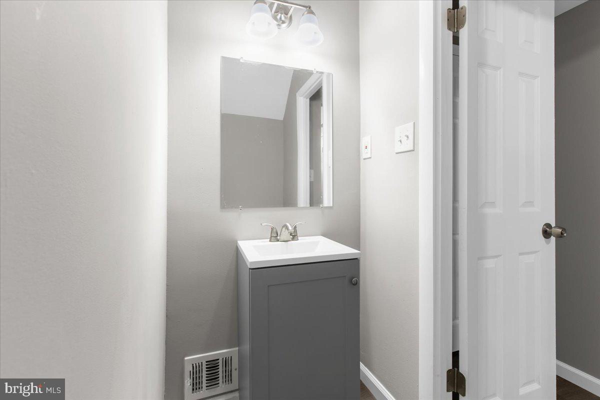 MORELAND GARDENS - Residential