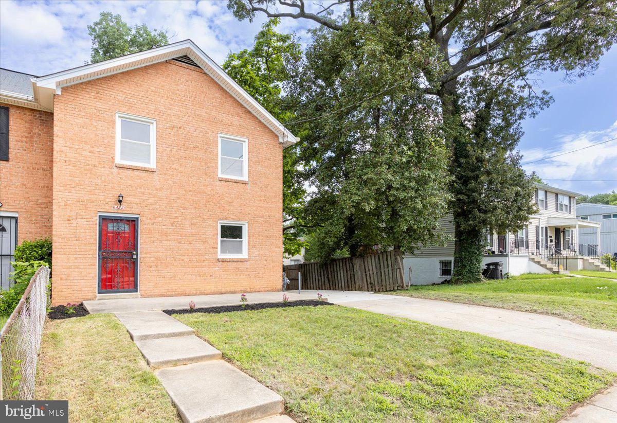 MORELAND GARDENS - Residential