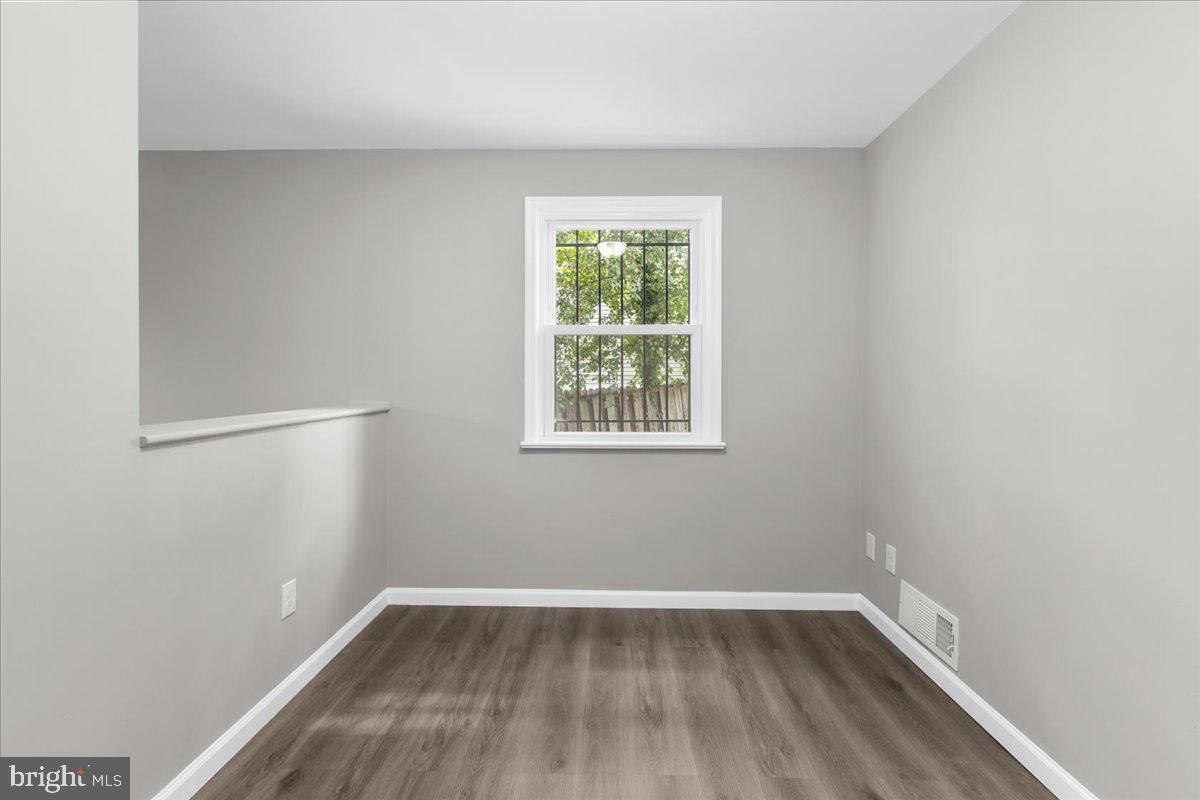 MORELAND GARDENS - Residential