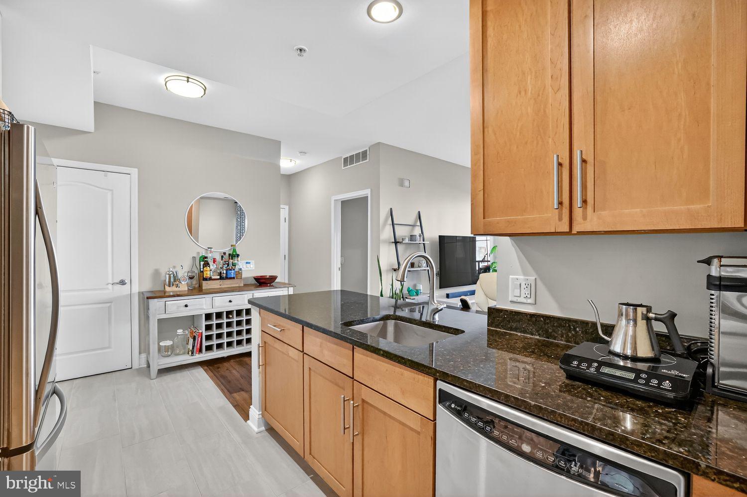 1111 ORONOCO STREET 125