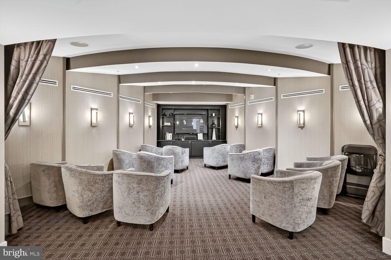 THE HENRY - Residential