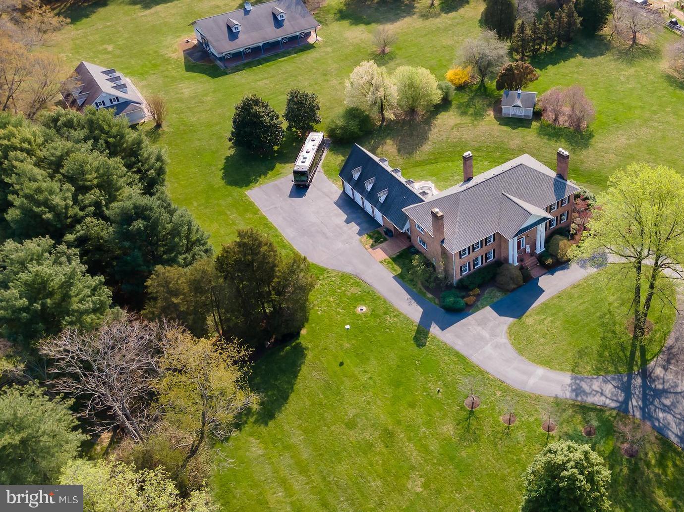 CLIFTON HILL - Residential