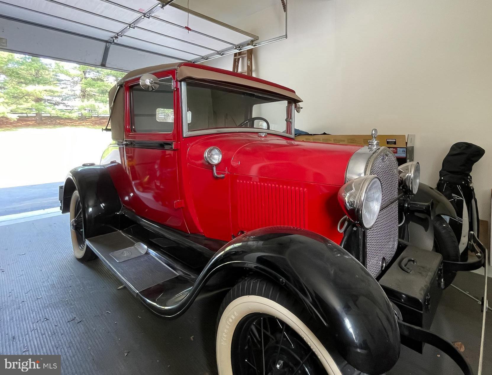 CLIFTON HILL - Residential