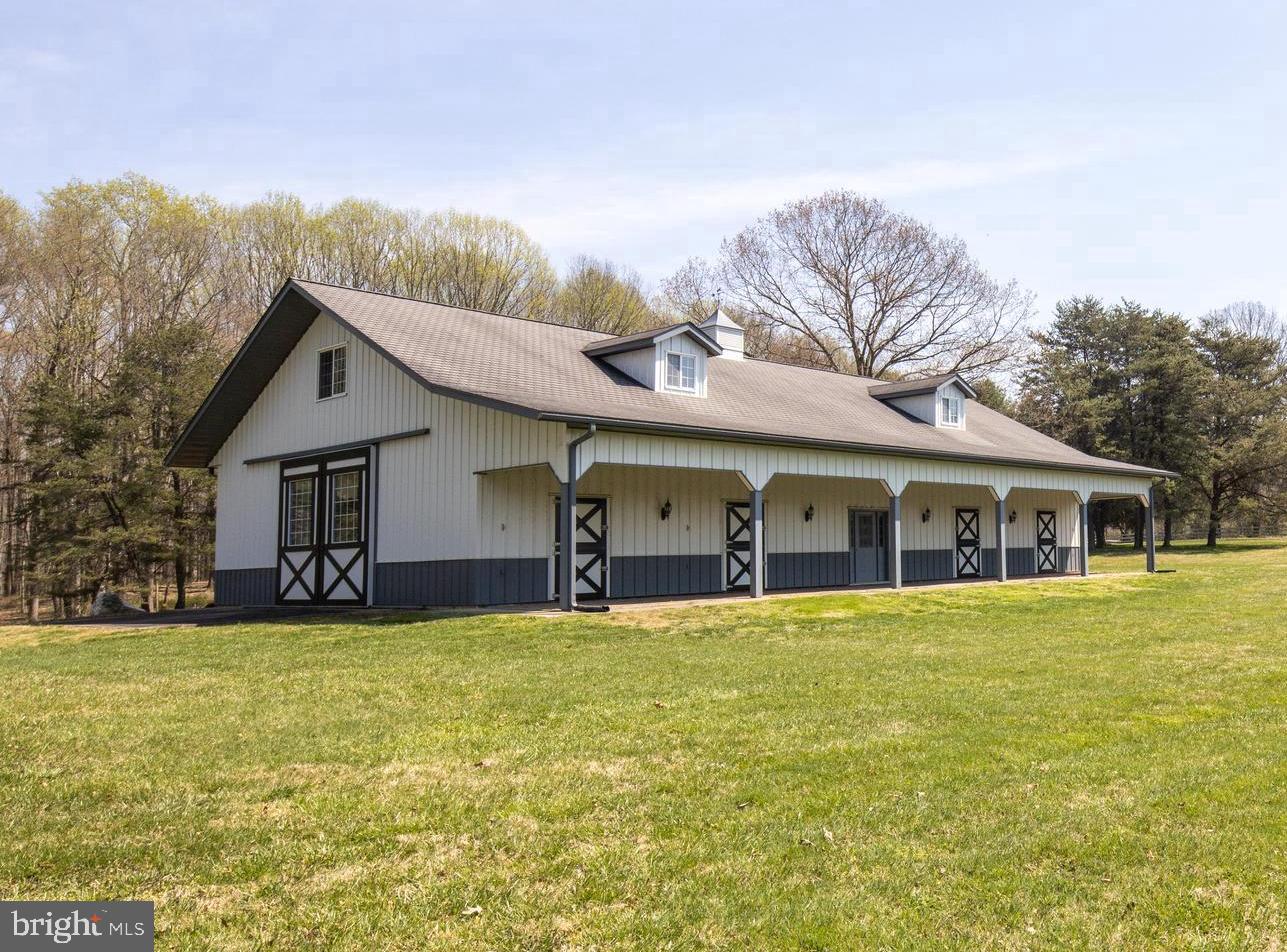 CLIFTON HILL - Residential