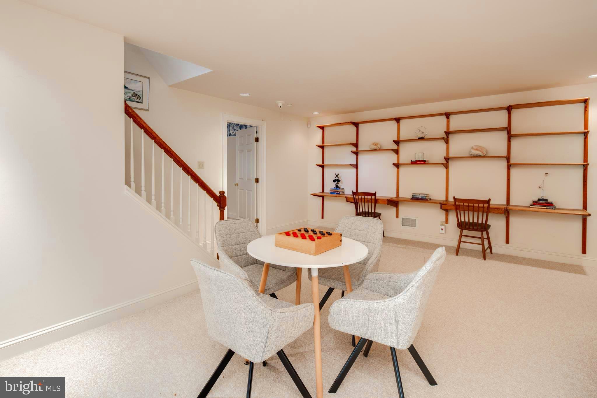 CLIFTON HILL - Residential