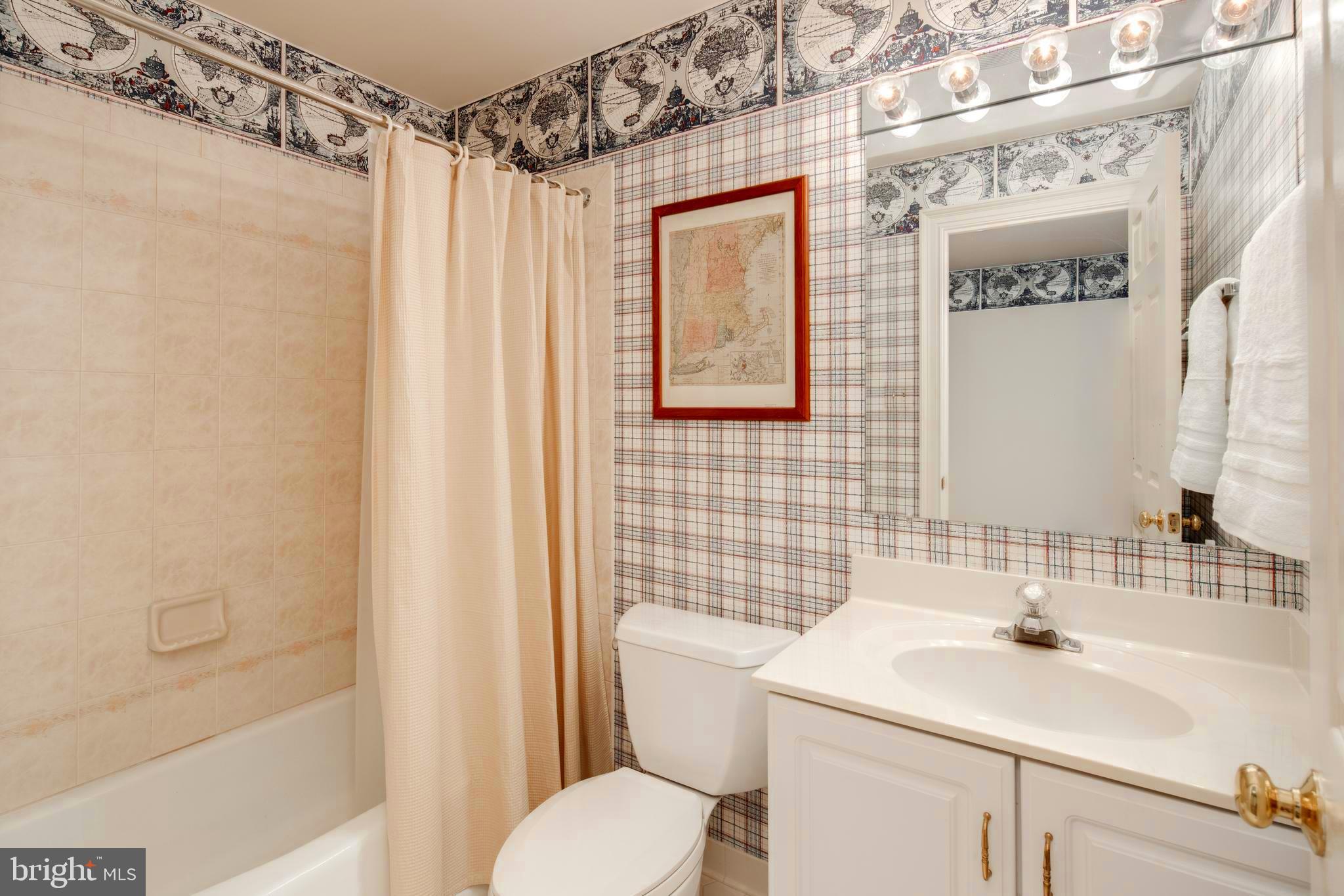 CLIFTON HILL - Residential