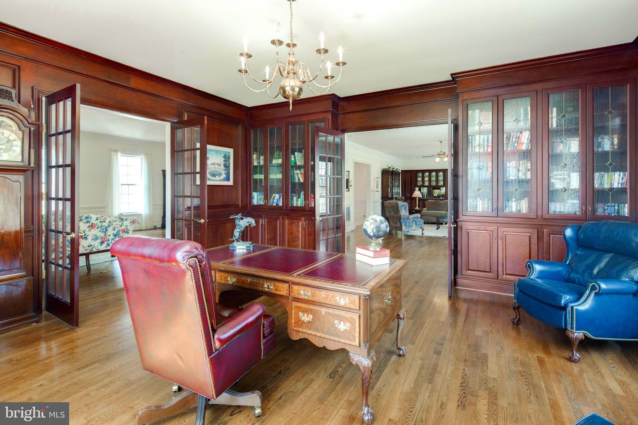 CLIFTON HILL - Residential