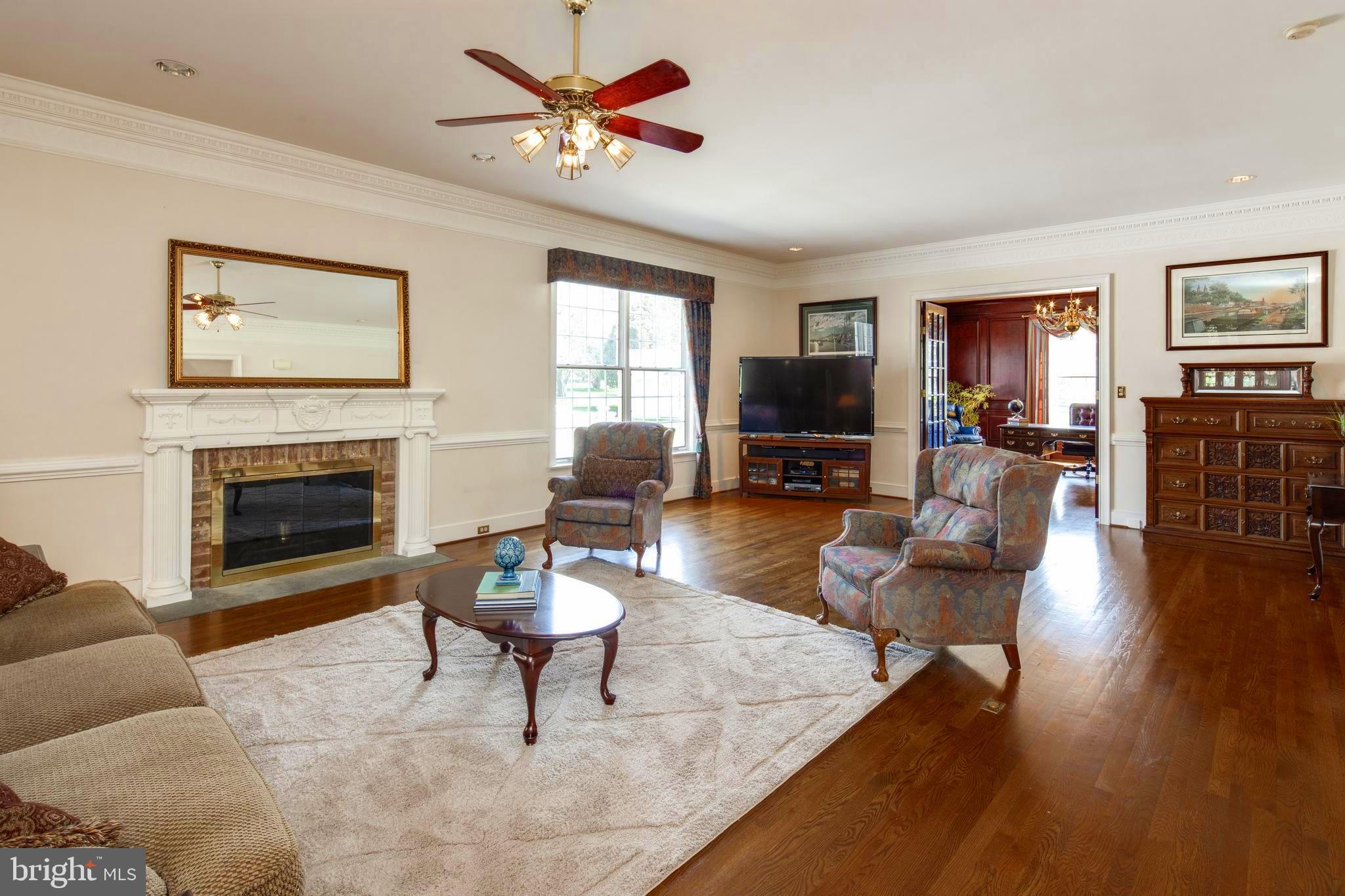 CLIFTON HILL - Residential