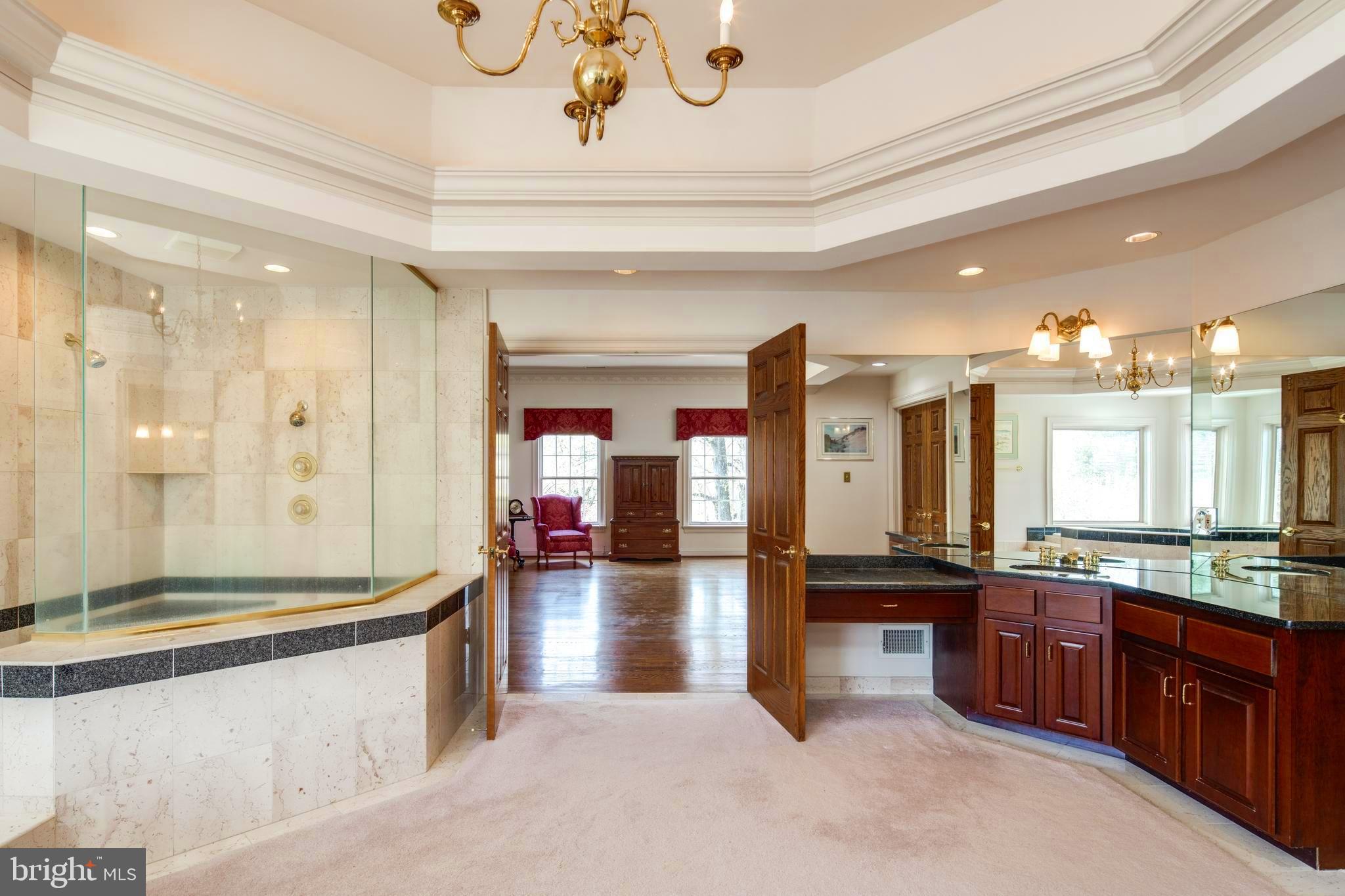 CLIFTON HILL - Residential