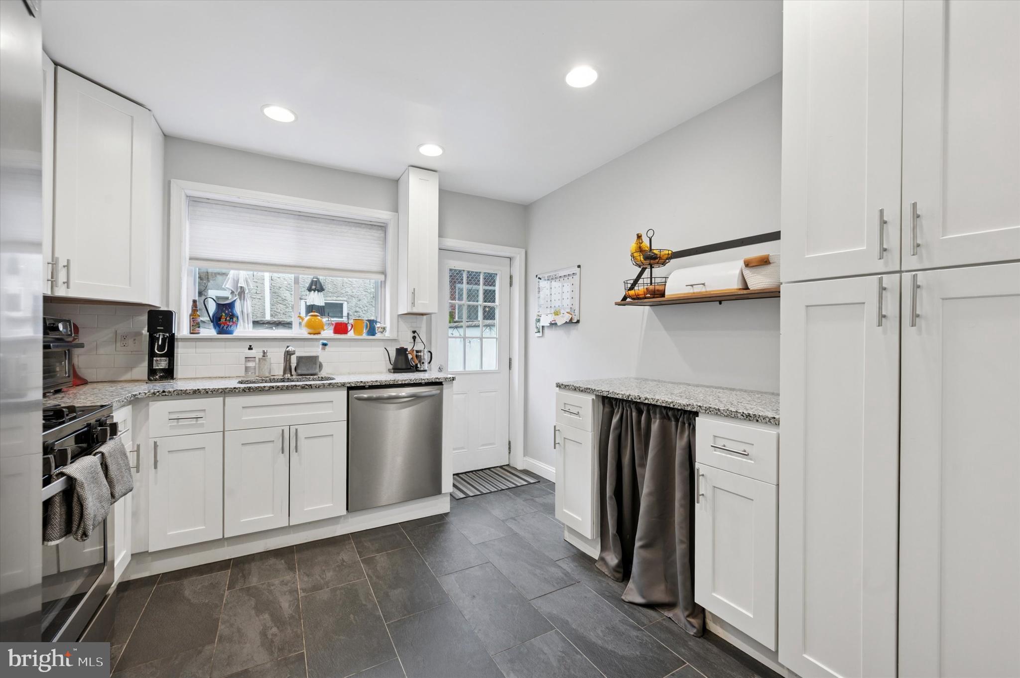 NEWBOLD - Residential Lease