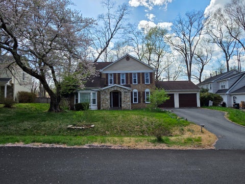 Homes For Rent - 8120 Paisley Place<br/> Montgomery County, POTOMAC, MD 20854