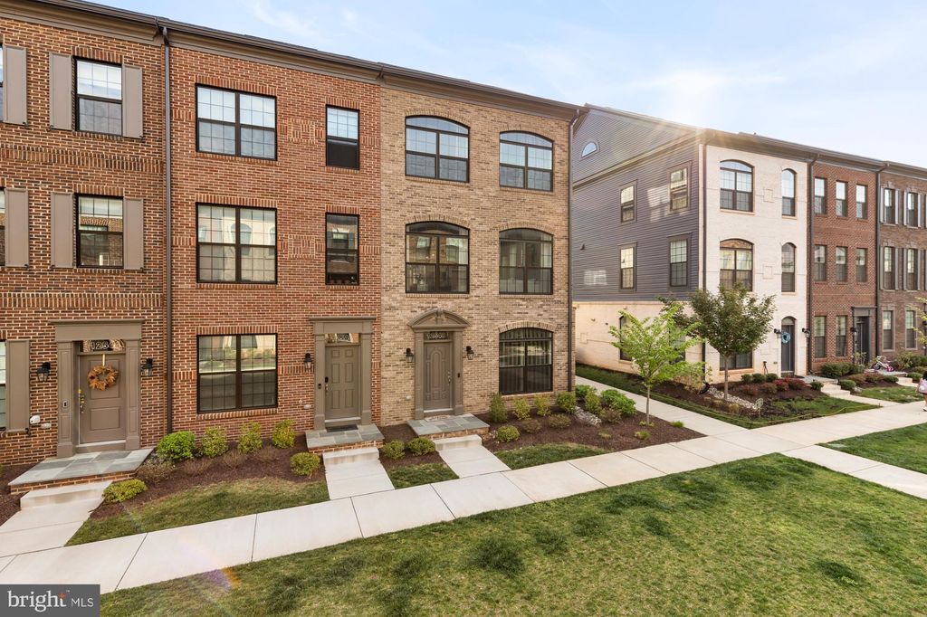 Photo of 12548 Dehring Drive, FAIRFAX, VA 22033 (MLS # VAFX2305016)