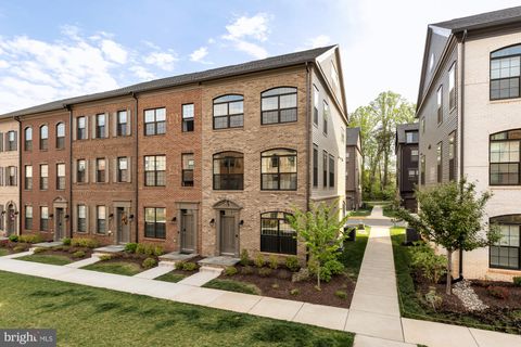 12548 DEHRING DRIVE FAIRFAX VA 22033