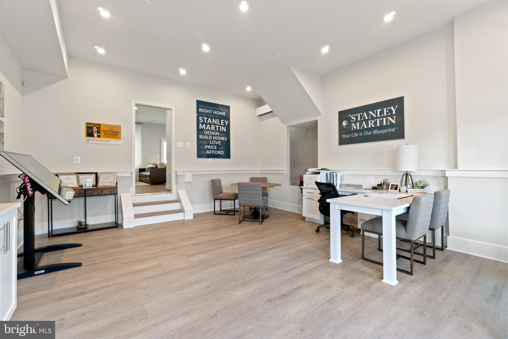 ARCOLA TOWN CENTER - Residential