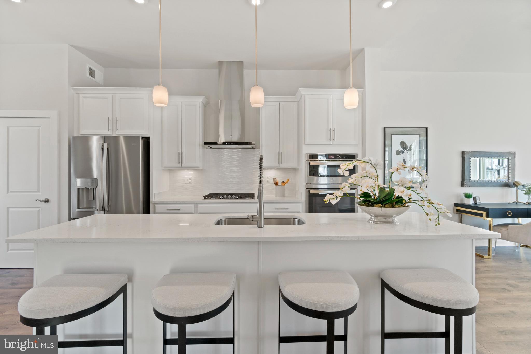 ARCOLA TOWN CENTER - Residential