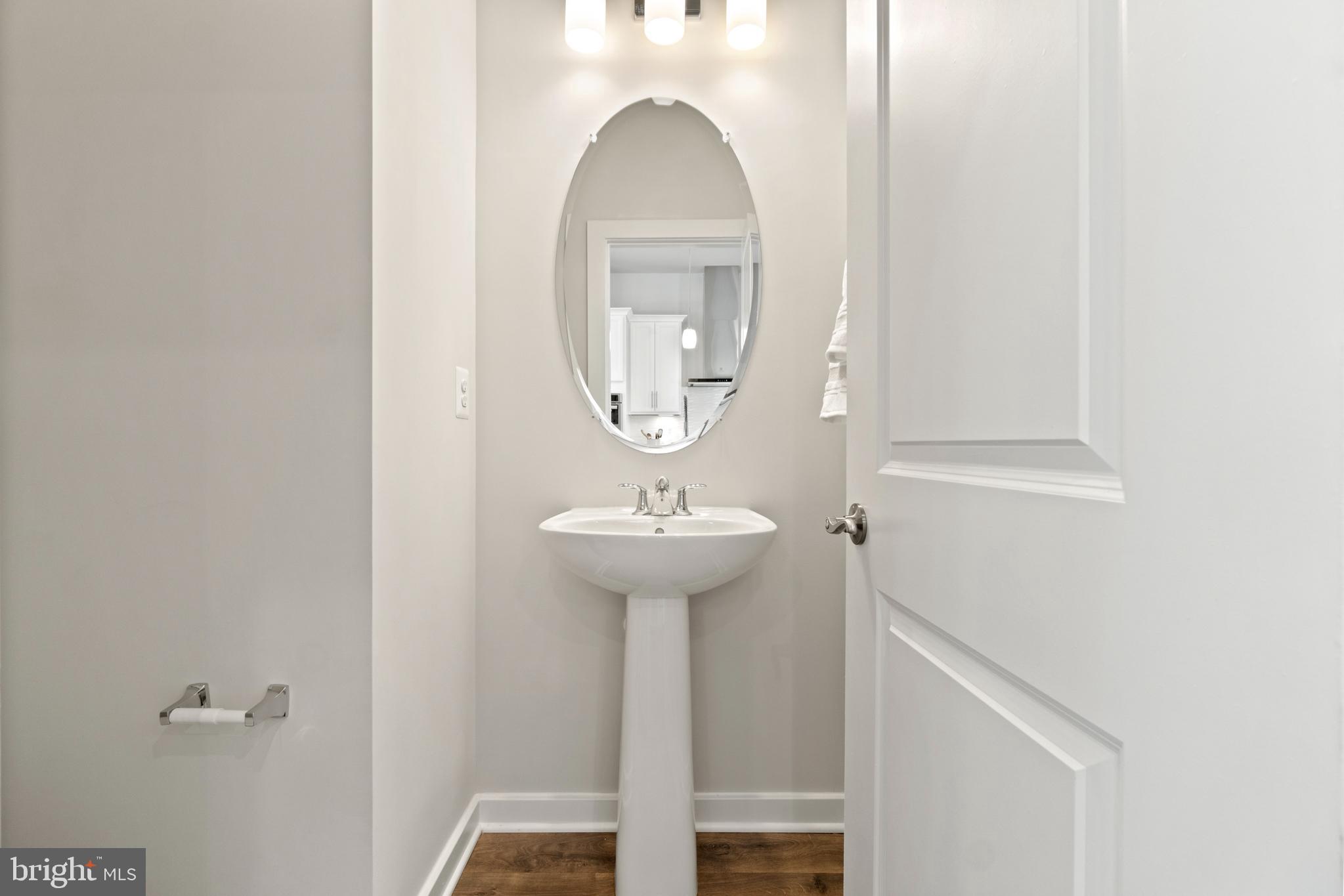 ARCOLA TOWN CENTER - Residential