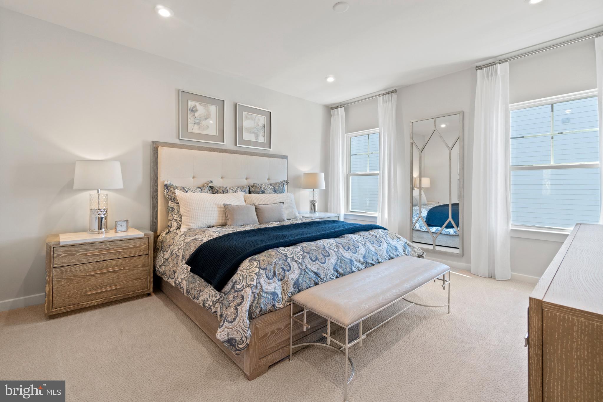 ARCOLA TOWN CENTER - Residential