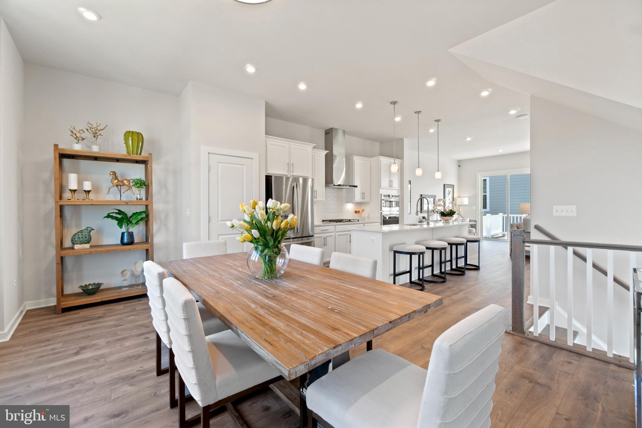 ARCOLA TOWN CENTER - Residential