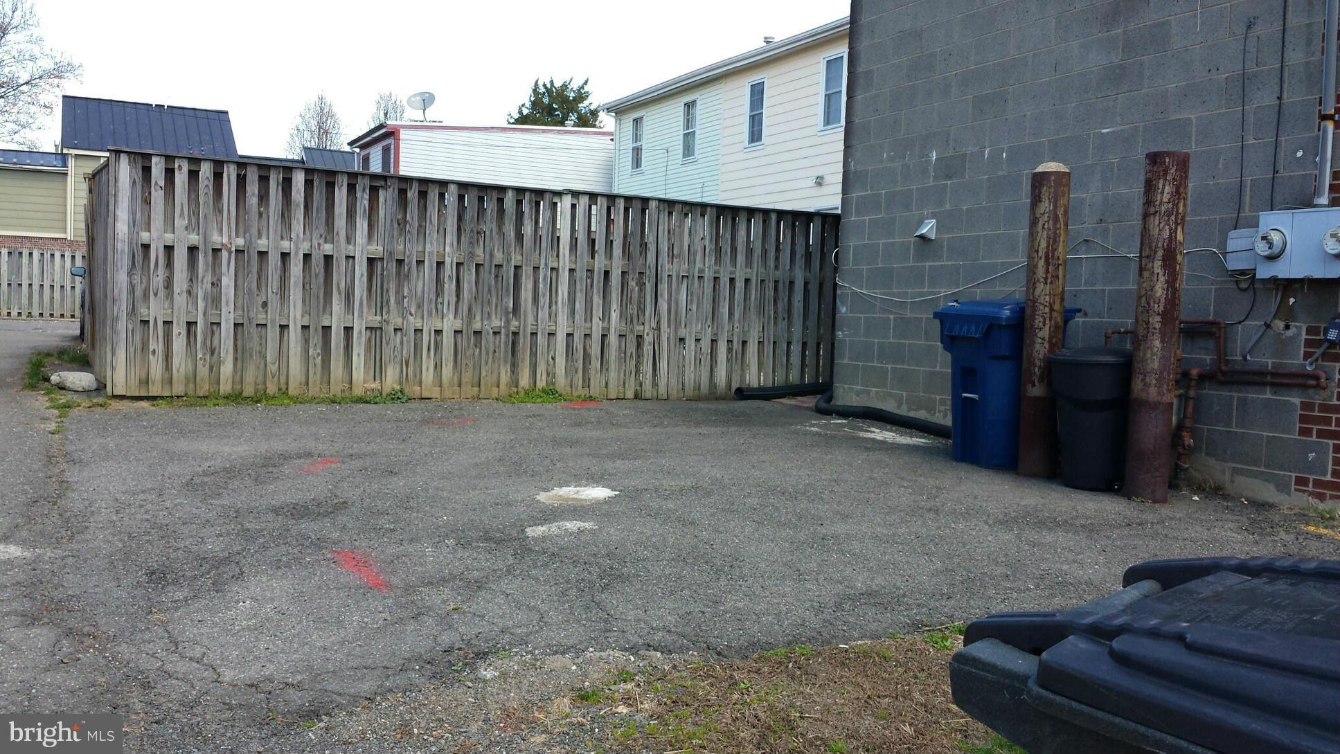 OLD TOWN - Residential Lease