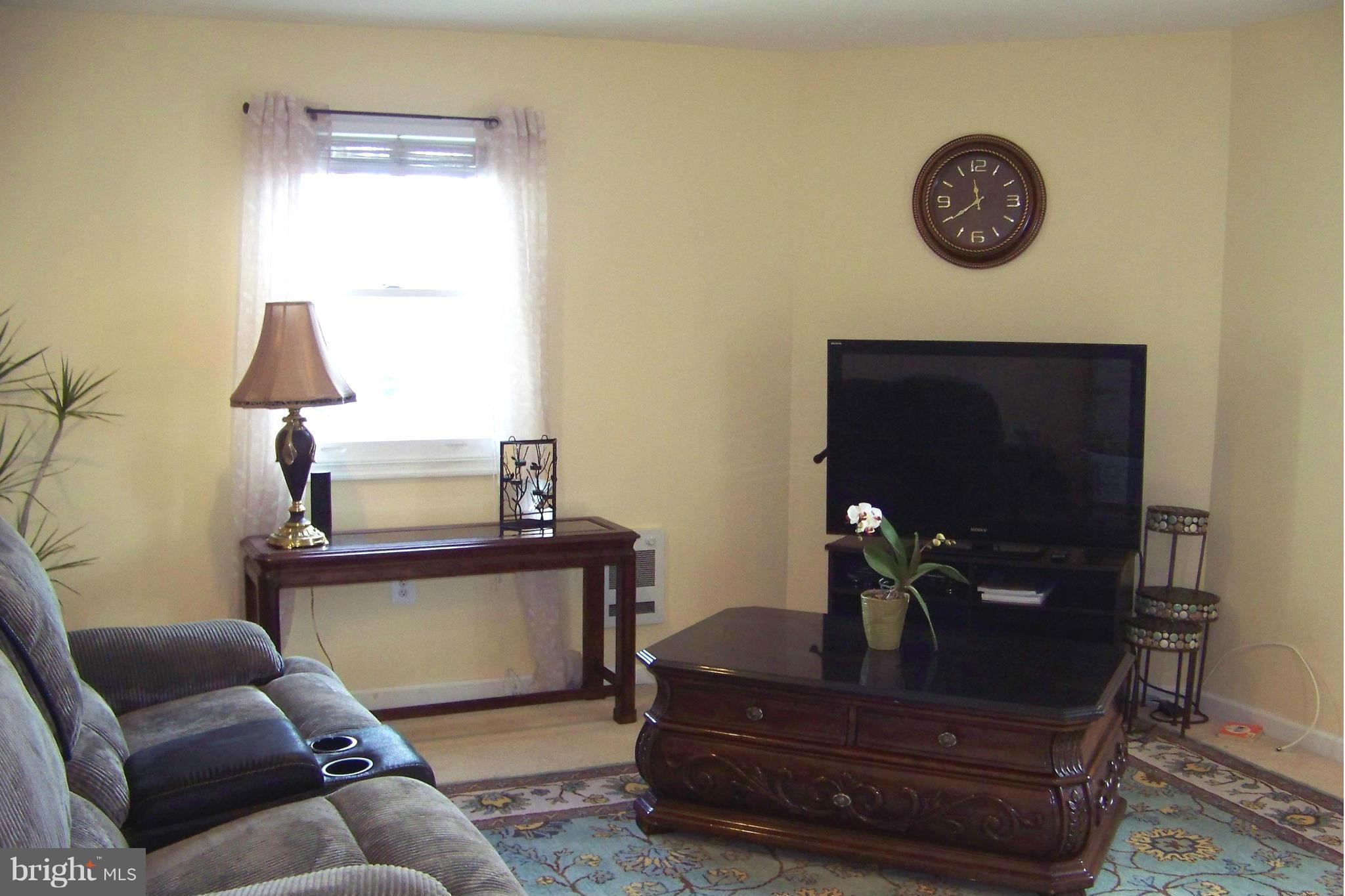 OLD TOWN - Residential Lease