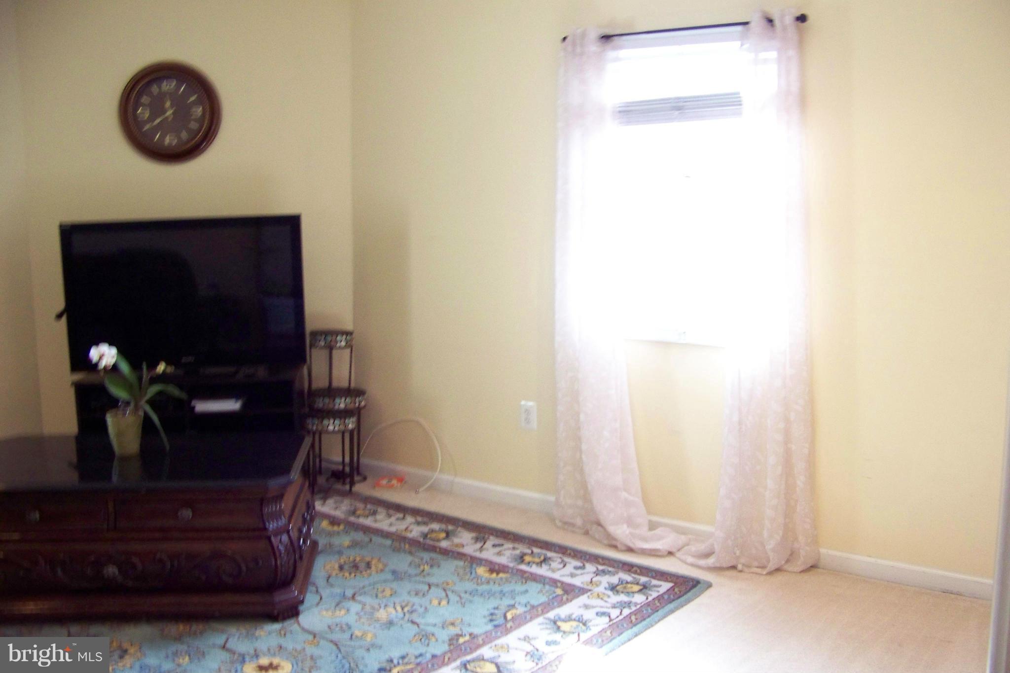 OLD TOWN - Residential Lease