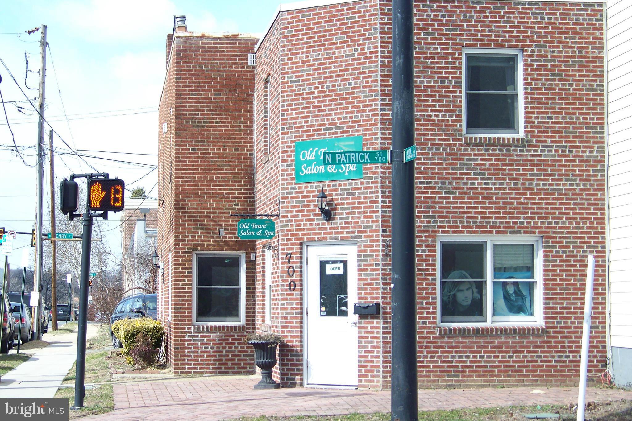 OLD TOWN - Residential Lease