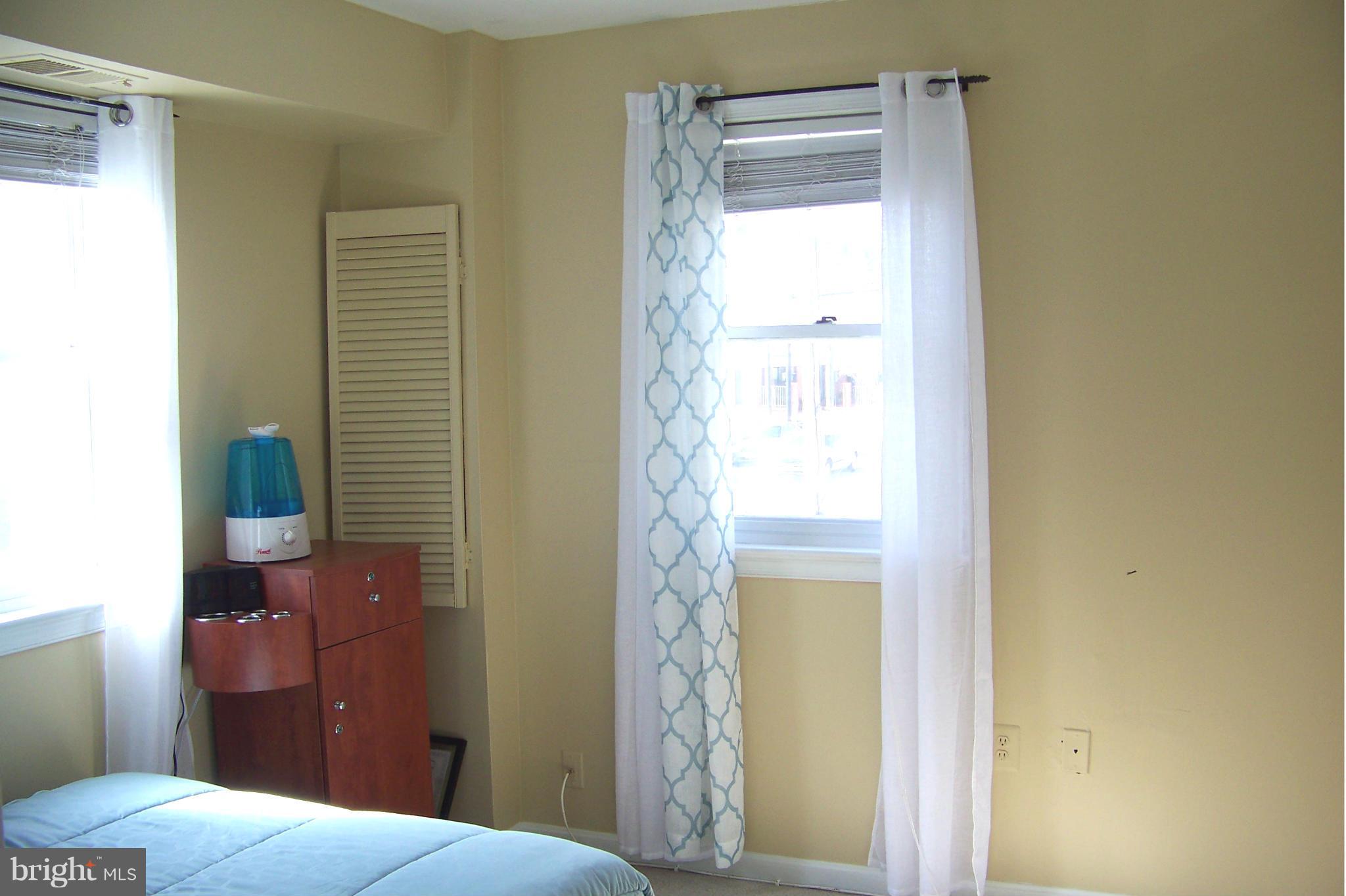 OLD TOWN - Residential Lease