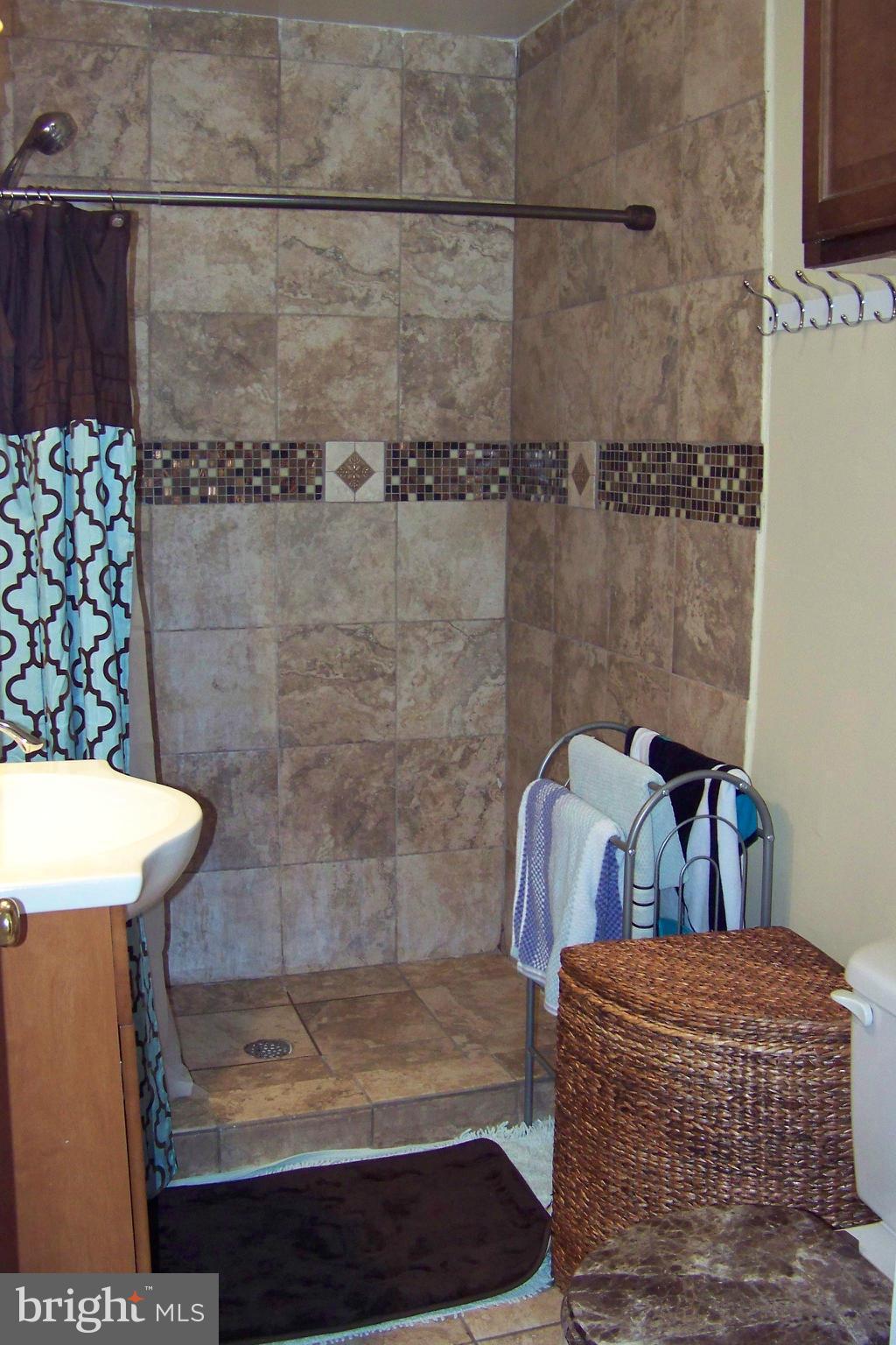 OLD TOWN - Residential Lease