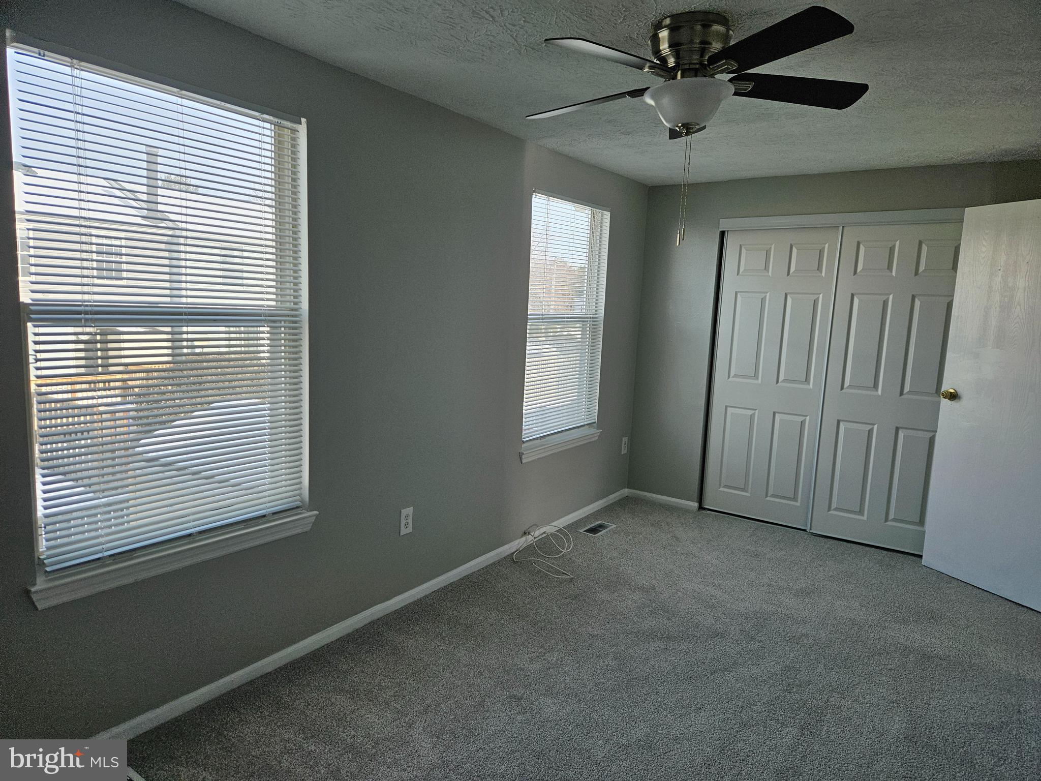 OAK POND PLAT FIVEPHASE - Residential Lease