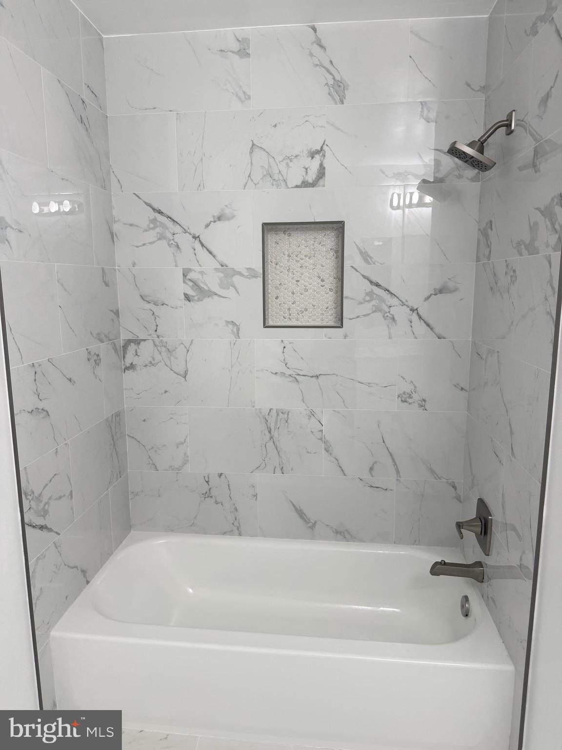 DANIA HILLS - Residential