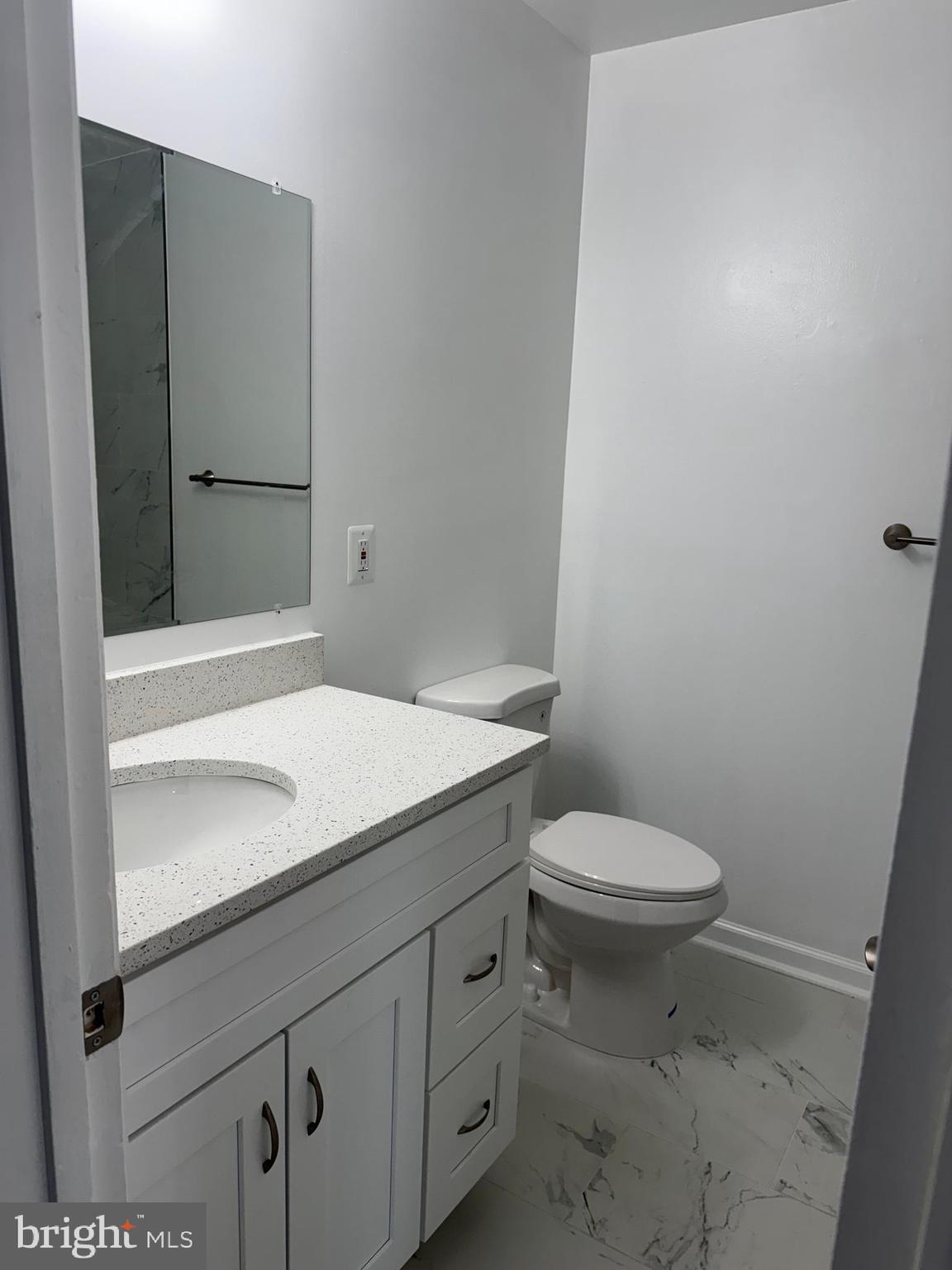 DANIA HILLS - Residential