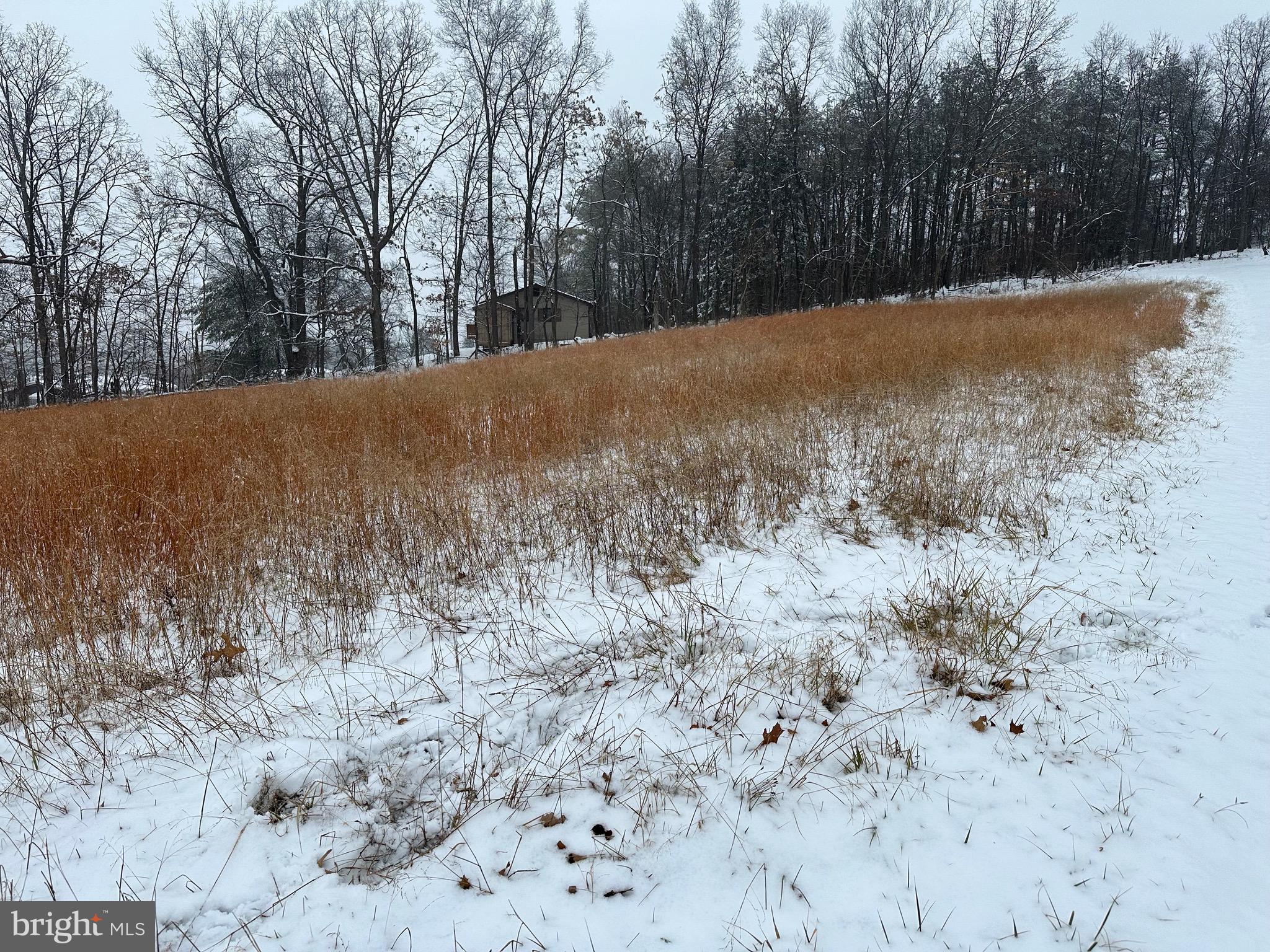 LAKEWOOD HILLS - Land