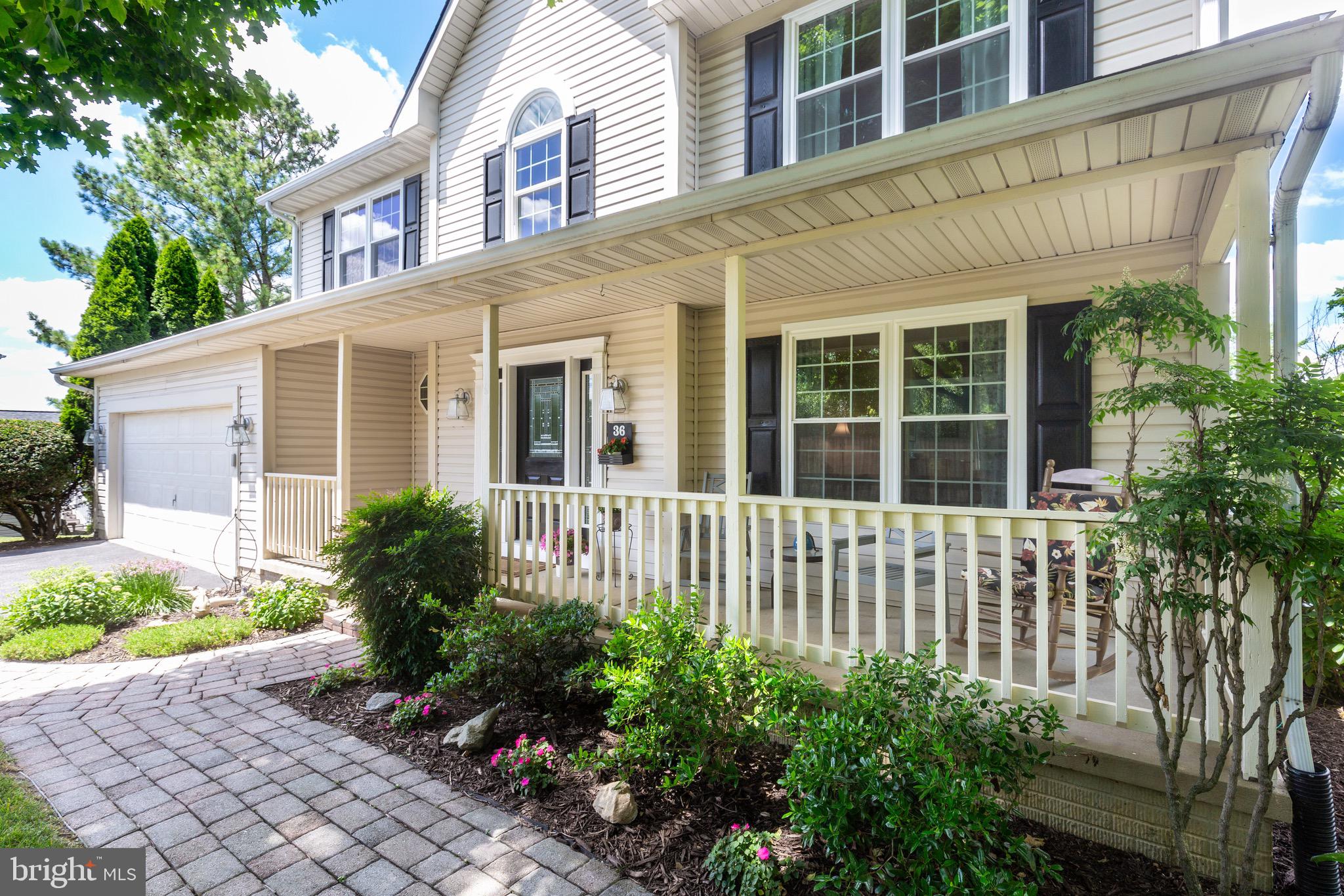 36 GLEN OAK COURT