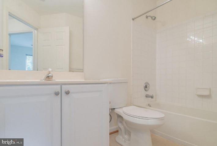 KINGSVIEW RIDGE - Residential Lease