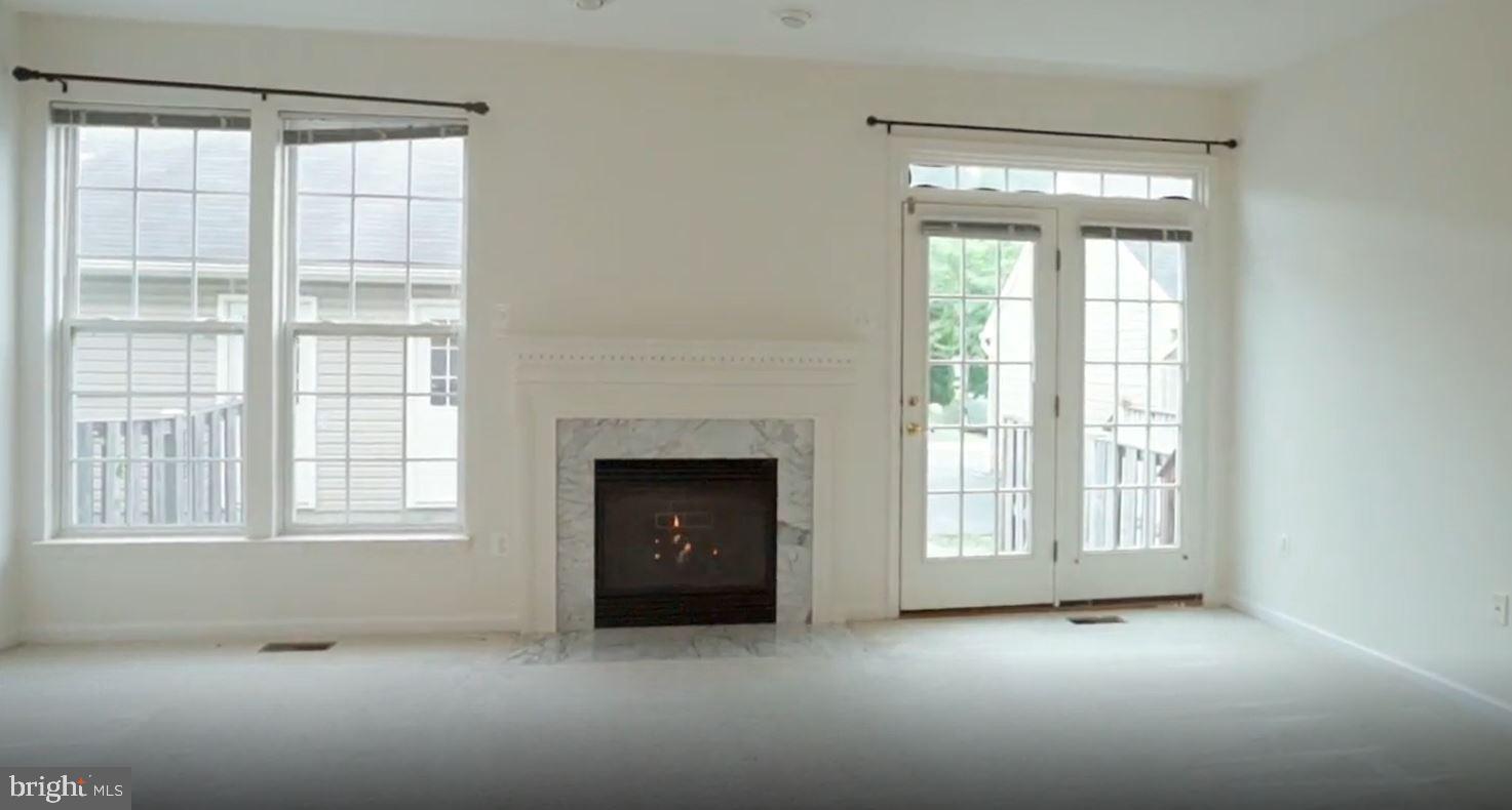 KINGSVIEW RIDGE - Residential Lease