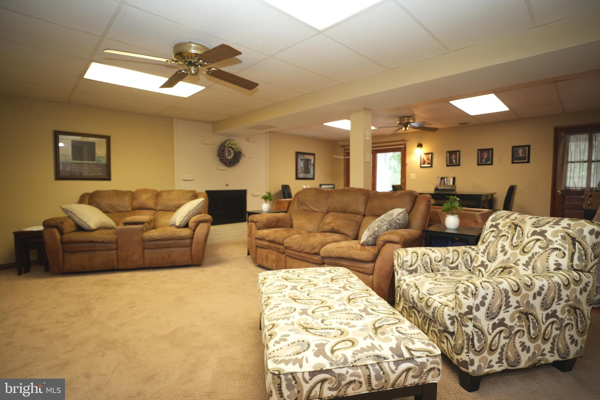 RED HILL - Residential