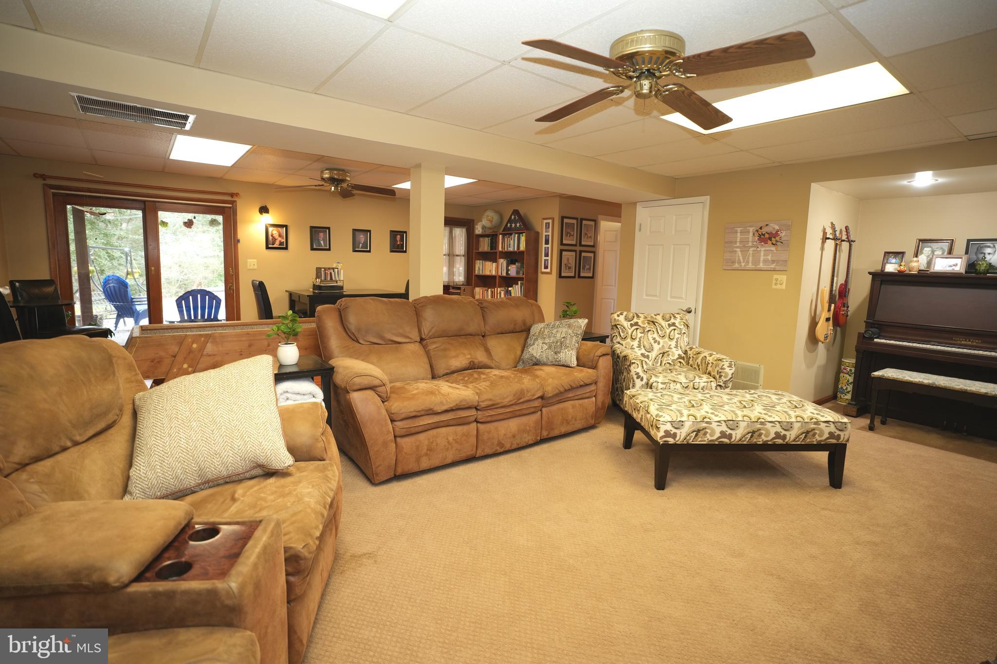 RED HILL - Residential