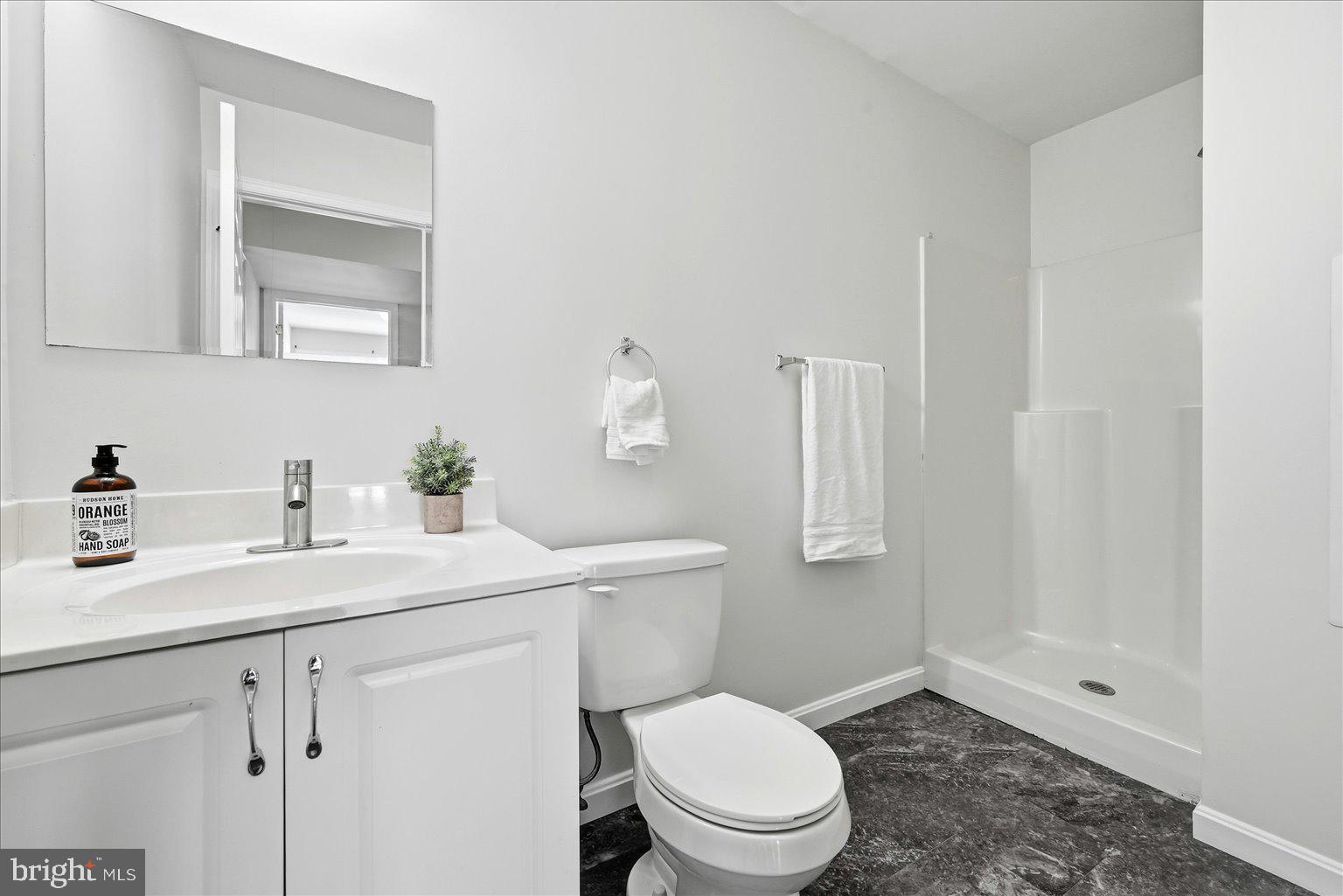 HEDGESVILLE HILLS - Residential