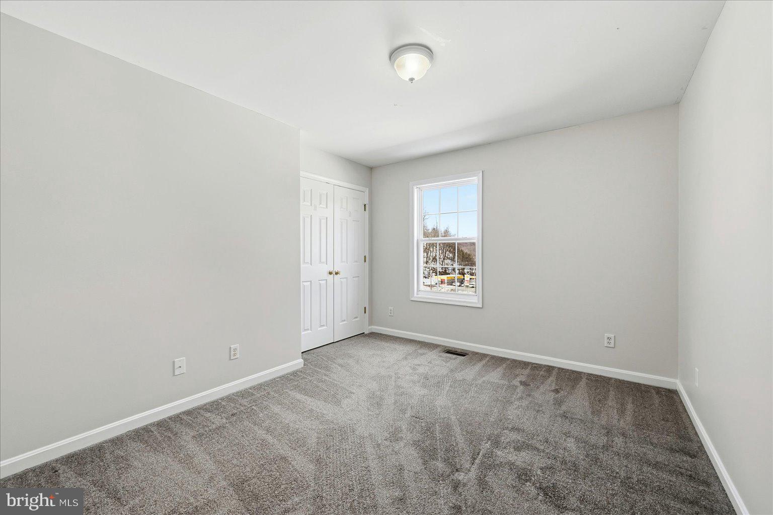 HEDGESVILLE HILLS - Residential