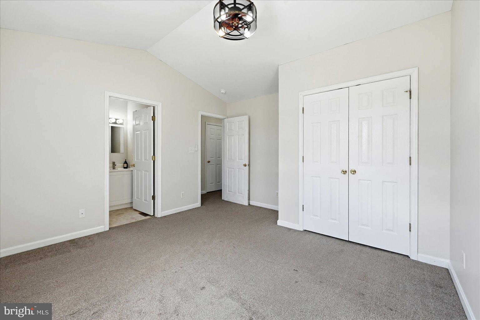 HEDGESVILLE HILLS - Residential