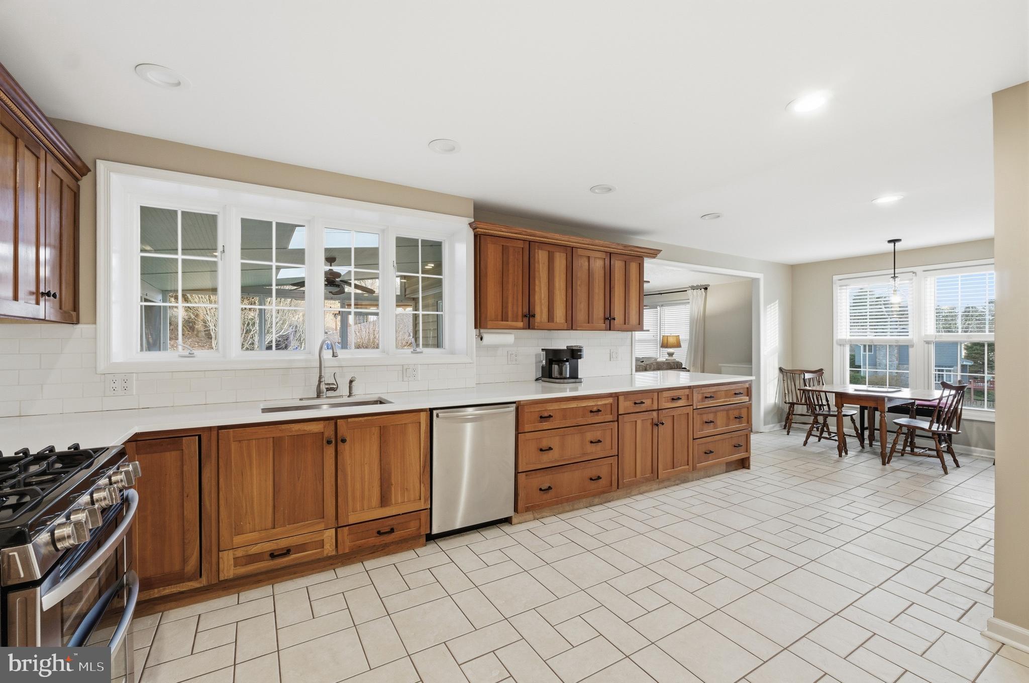 SPRINGDALE - Residential