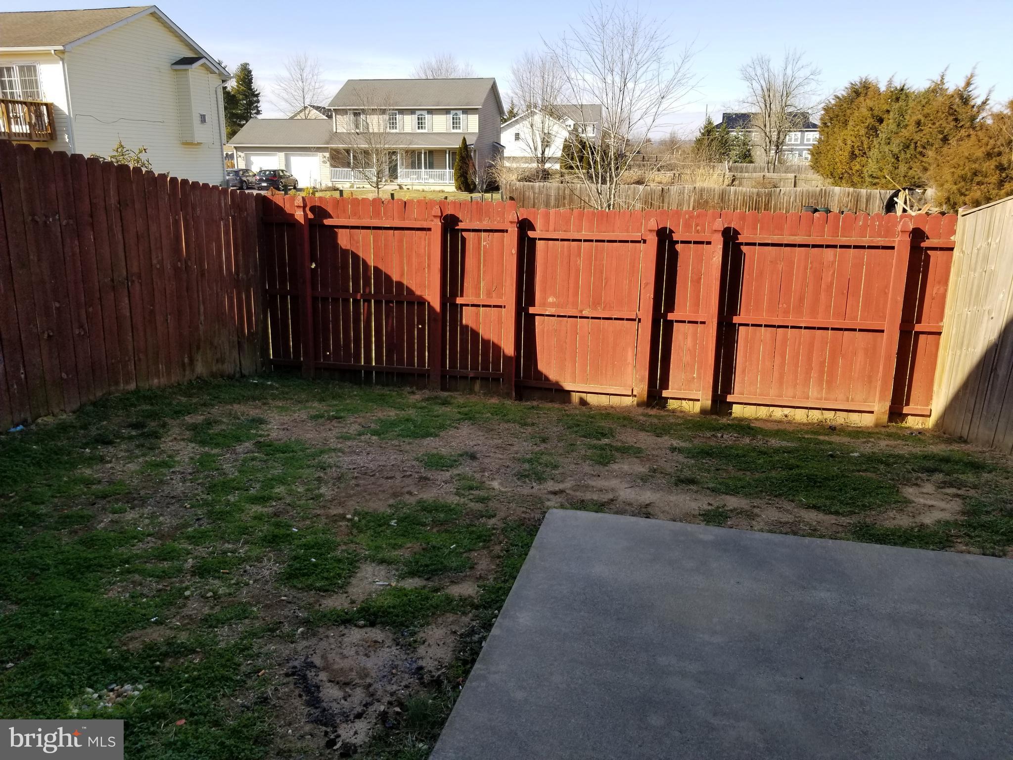 TOWNES OF RIDGEWAY - Residential Lease