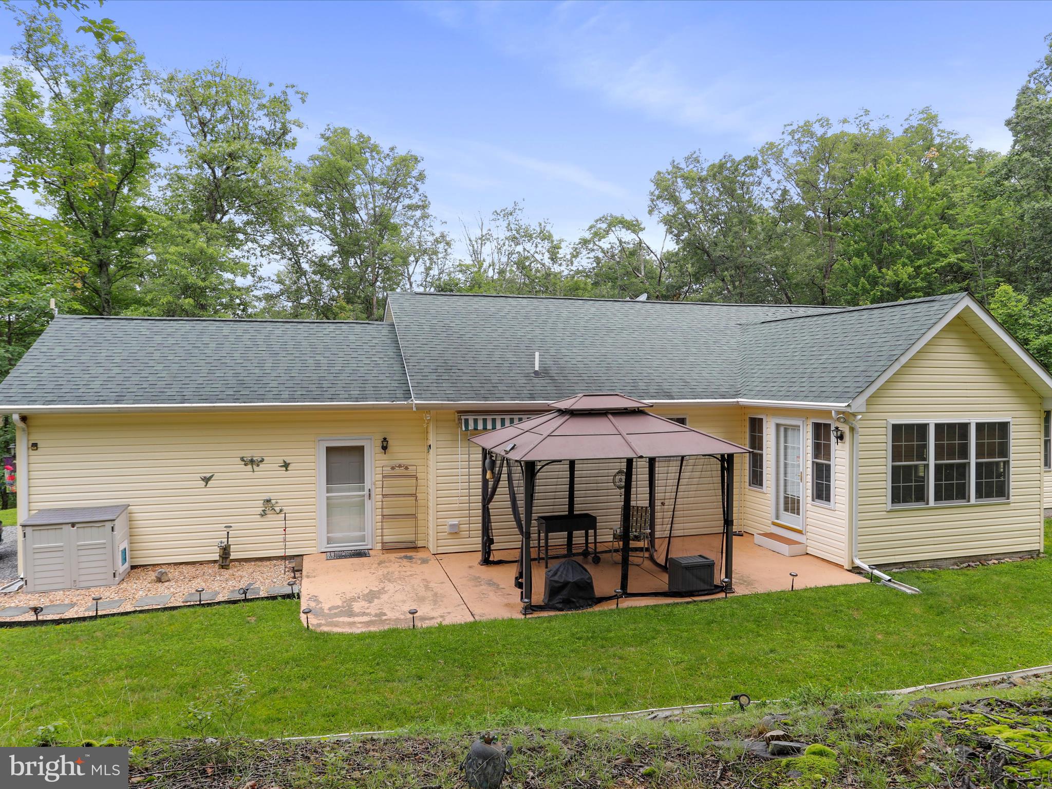 BRISTOL SPRINGS - Residential