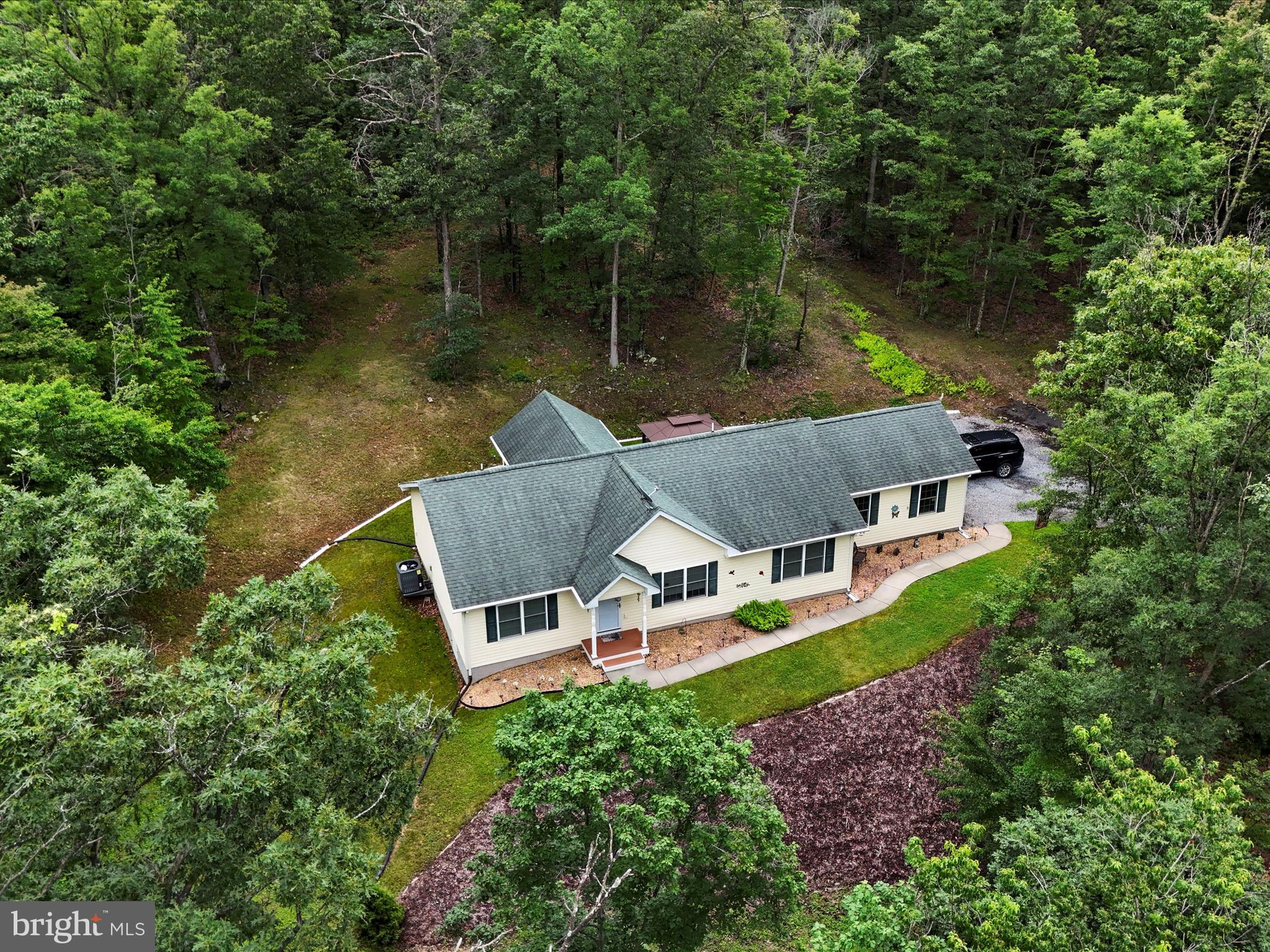 125 HIDDEN SPRINGS COURT