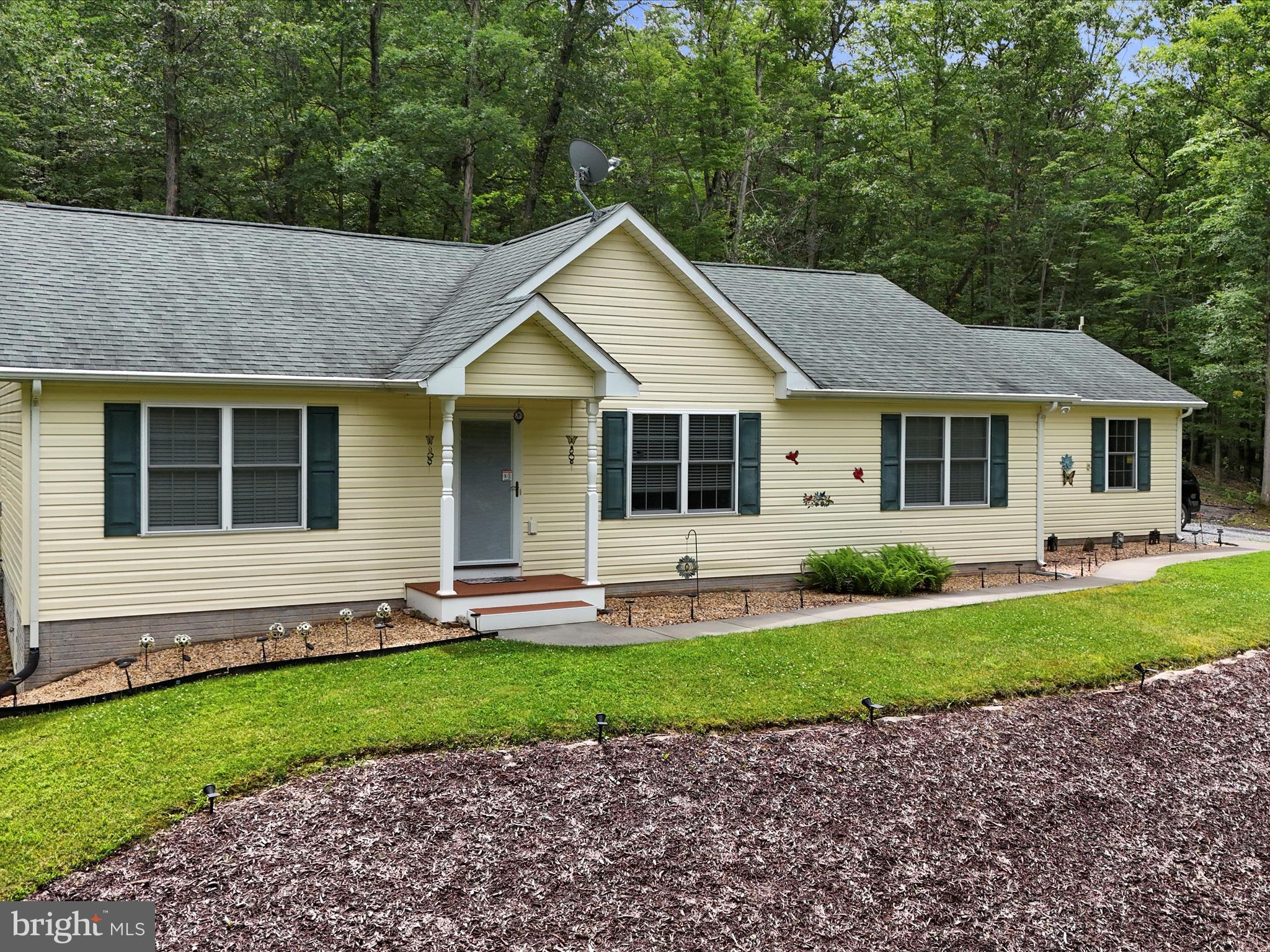 125 HIDDEN SPRINGS COURT