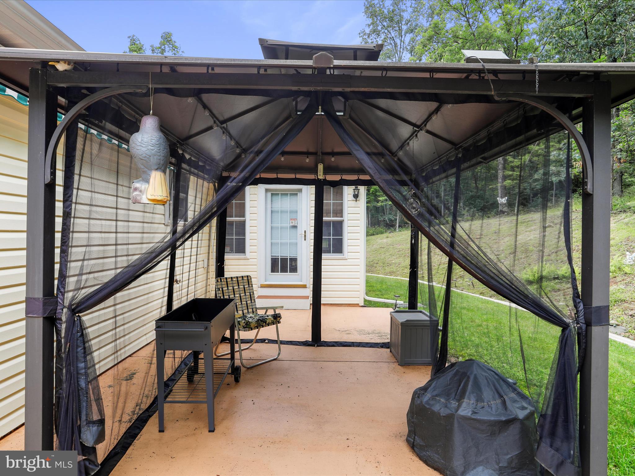 BRISTOL SPRINGS - Residential